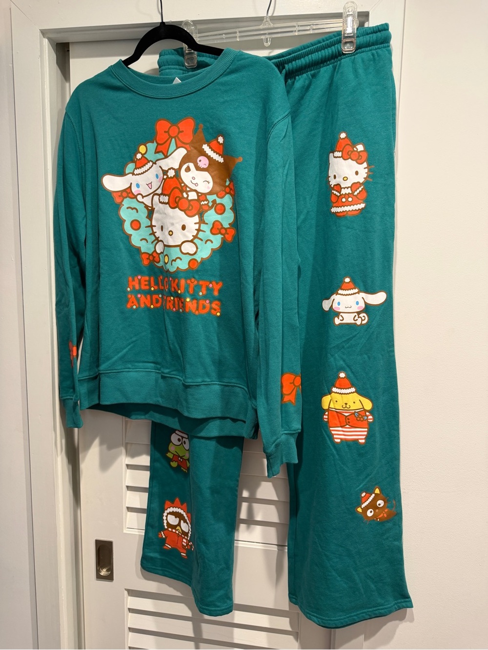Sanrio Hello Kitty and Friends Teal Christmas Sweatshirt Sweatpant Set- XL